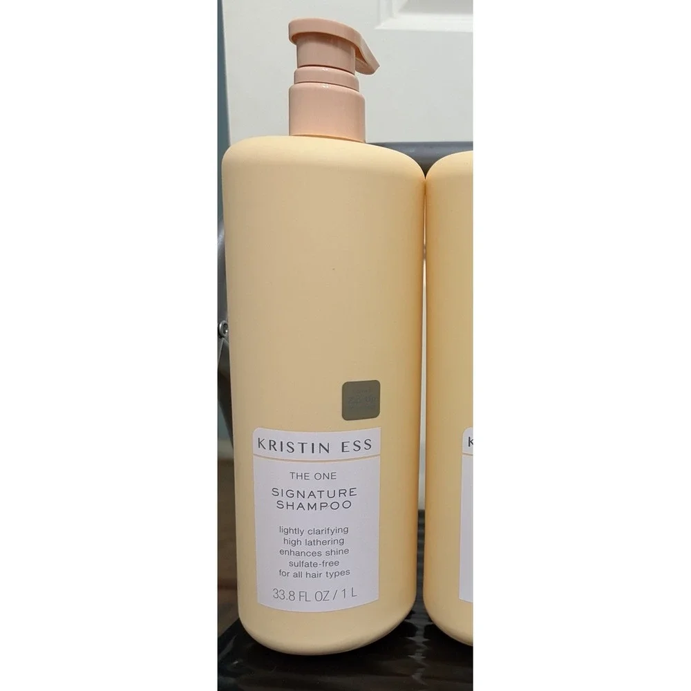 Kristin Ess Signature Shampoo and Conditioner Set with Pump Daily Sulfate Free